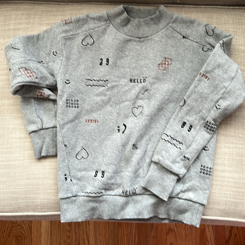 Bench heather grey sweater with plush interior - stitched funny logos motif